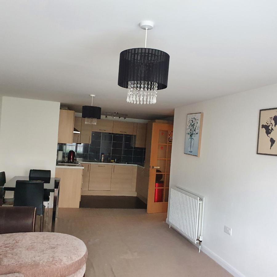 2-Bedroom Back Hilton Area Apartment - Ground Floor, Aberdeen City Center Extérieur photo